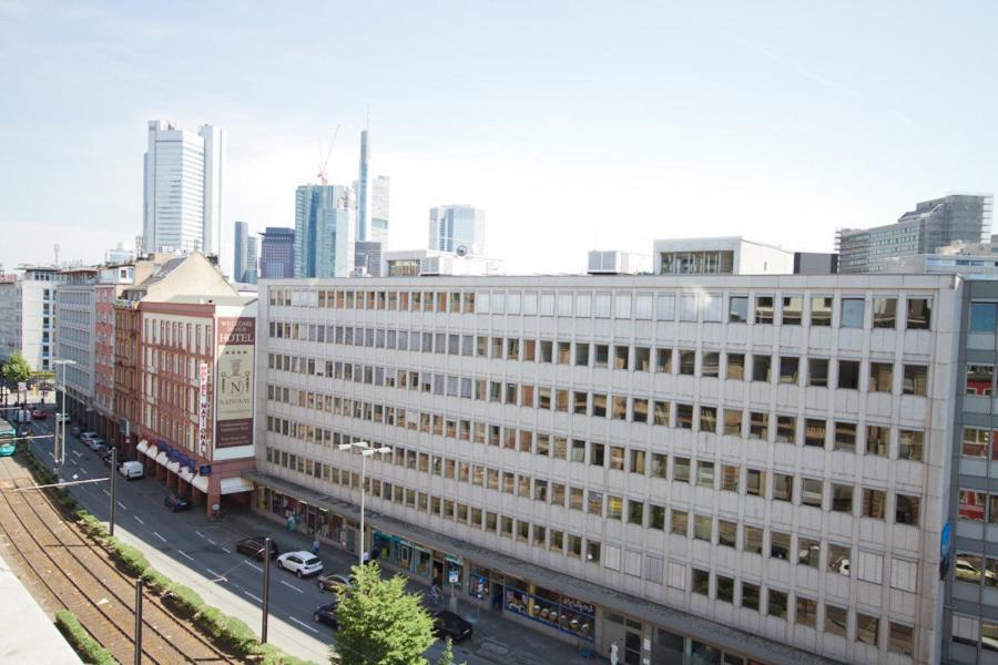 Hotel Tourist Frankfurt am Main Room photo